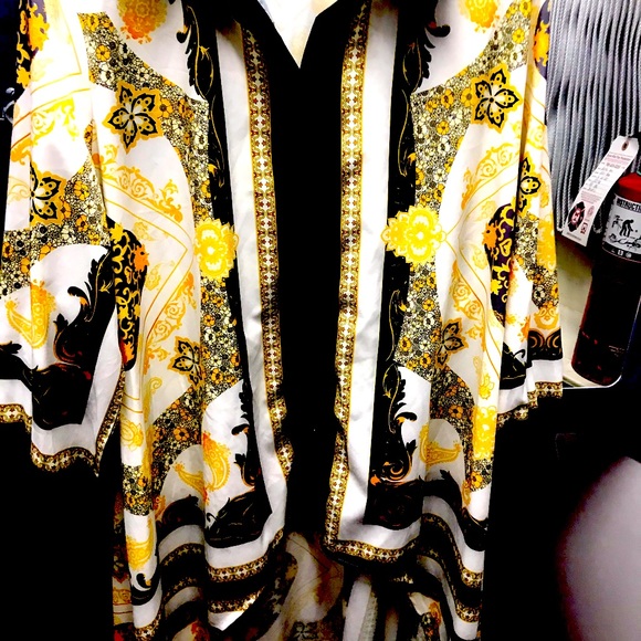 Hi - Low Blouo - Picture 1 of 1